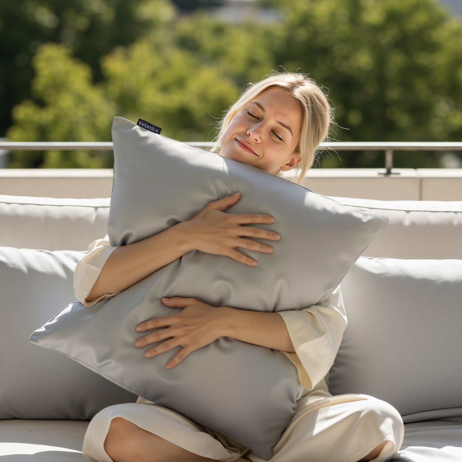 Taie d'oreiller 100% pure soie de mûrier - Gris Perle - Euro - EVERSILK.fr